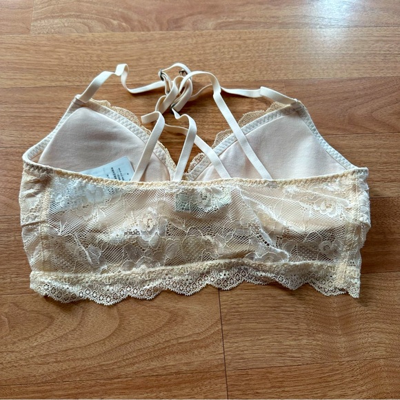 Abercrombie & Fitch Cream Lace Bralette - Picture 3 of 3